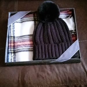 Hat and Scarf Set